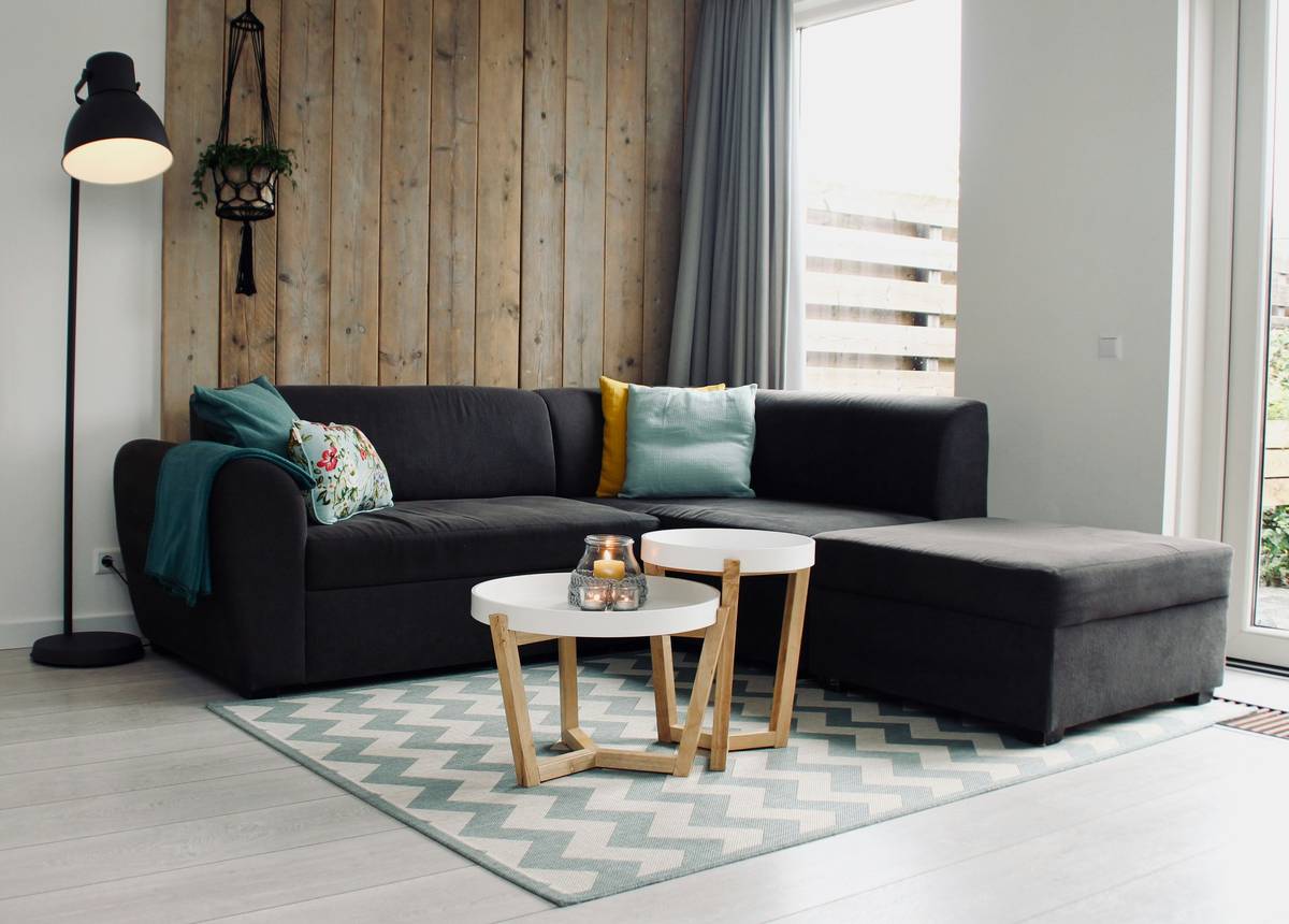 Minimalist Style Living Room: 7 Proven Tips to Avoid Costly Mistakes